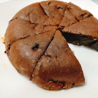 【簡単】失敗なし！炊飯器で作るチョコレートケーキ